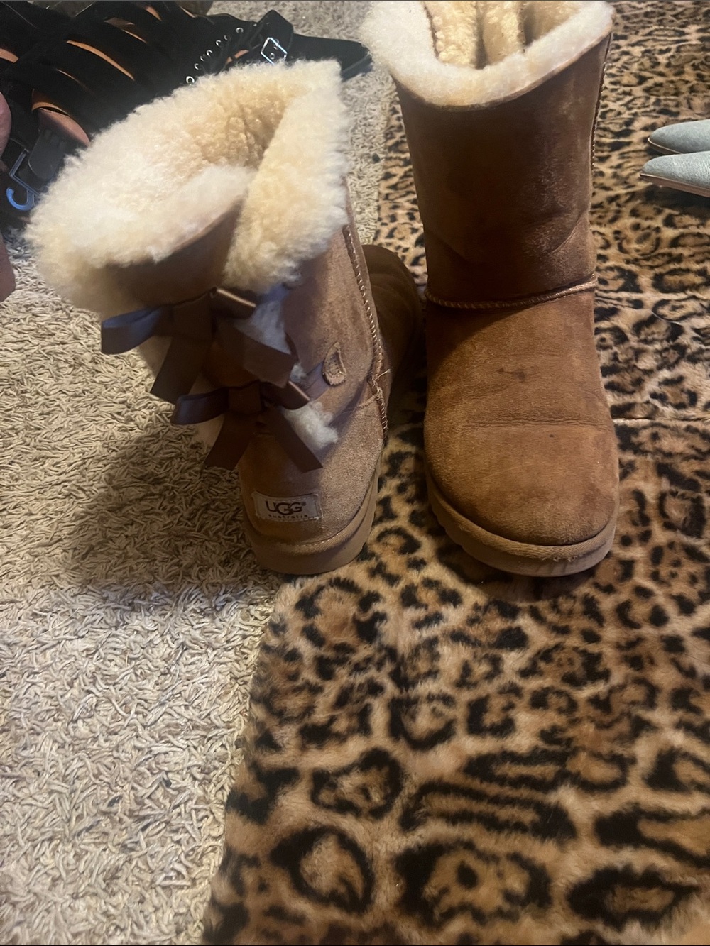 UGG Kids Chestnut Bow Back Shearling Boots